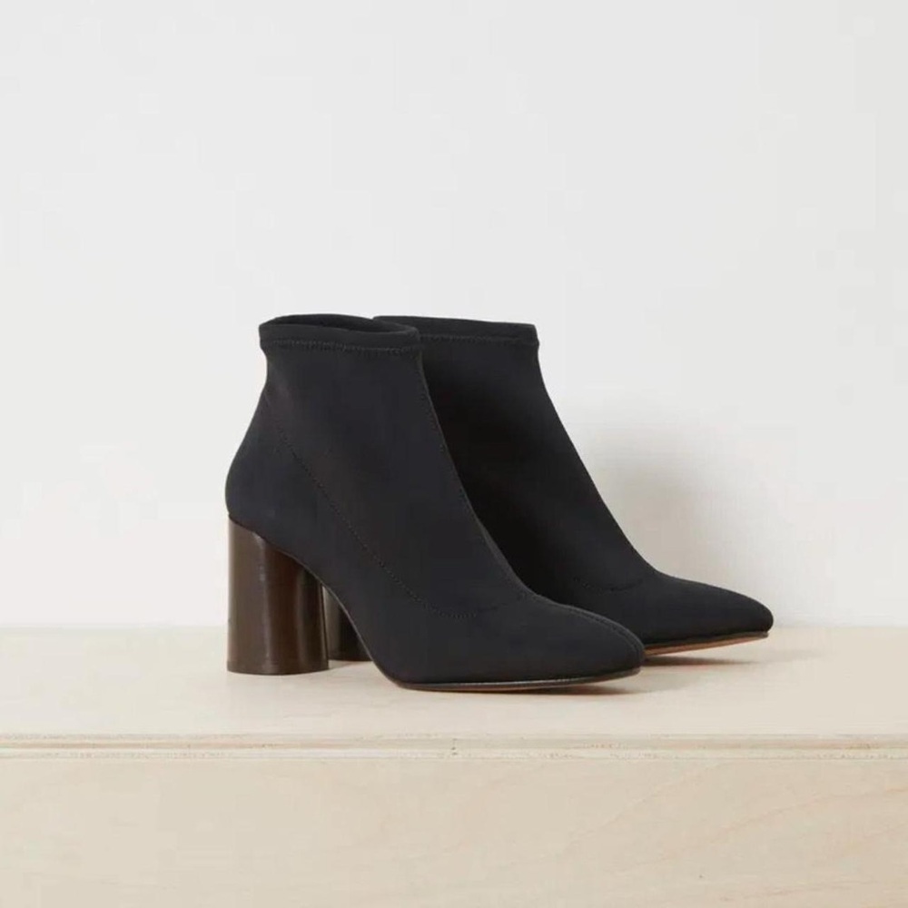 Mary Stretch Neoprene Slip On Ankle Boots
Tight Fitting by French Connection 5.5